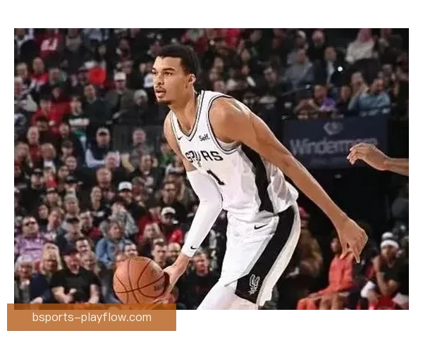 文班亚马22岁87天连续两场至少40分15篮板 创NBA最年轻纪录